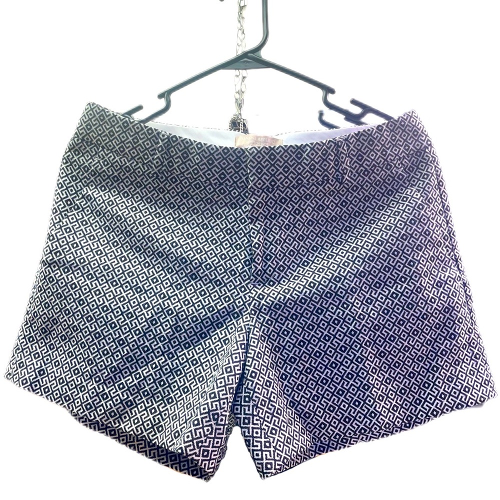 NWT Banana Republic Womens Hampton Shorts Black White Geometric Stretch Pockets